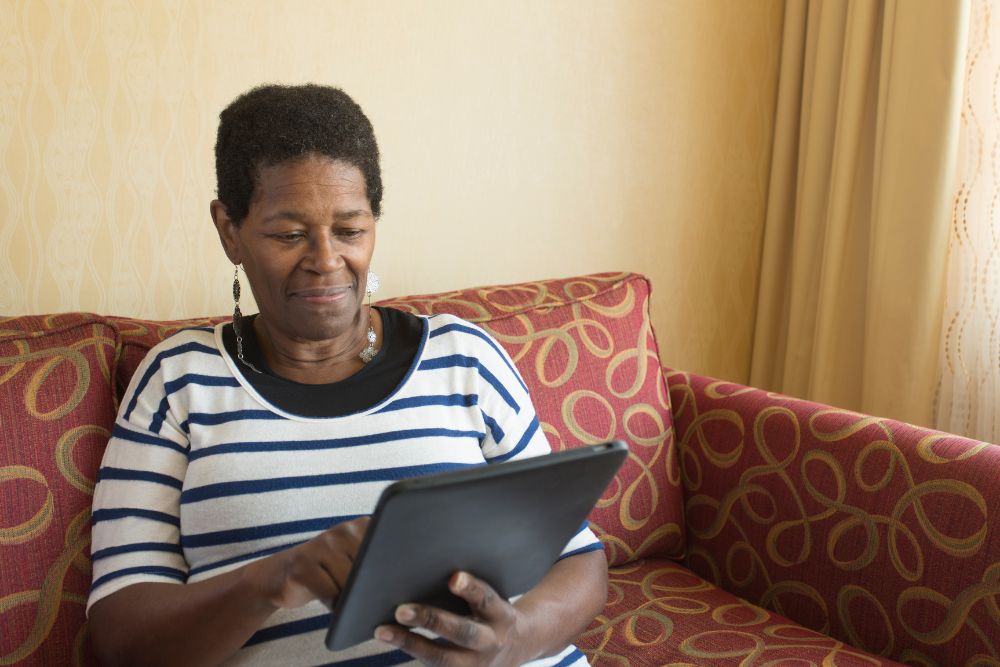 A women using a mobile device